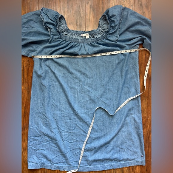 Tommy Hilfiger Classic Women’s Size Medium Denim Dress With Logo - Picture 7 of 7